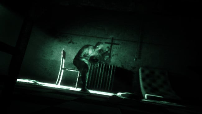 Outlast + Whistleblower DLC PC Screenshot